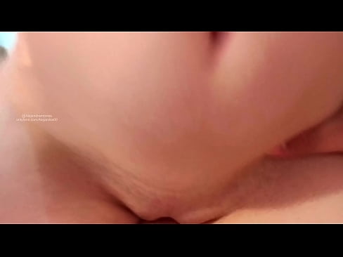❤️ Magasin oma õe toas ja nii ma ärkasin üles Seks at porn et.serviporno.ru ﹏