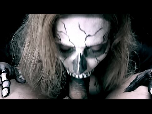 ❤️ Demon girl imeb kulli oma musta suuga ja neelab sperma. Seks at porn et.serviporno.ru ﹏